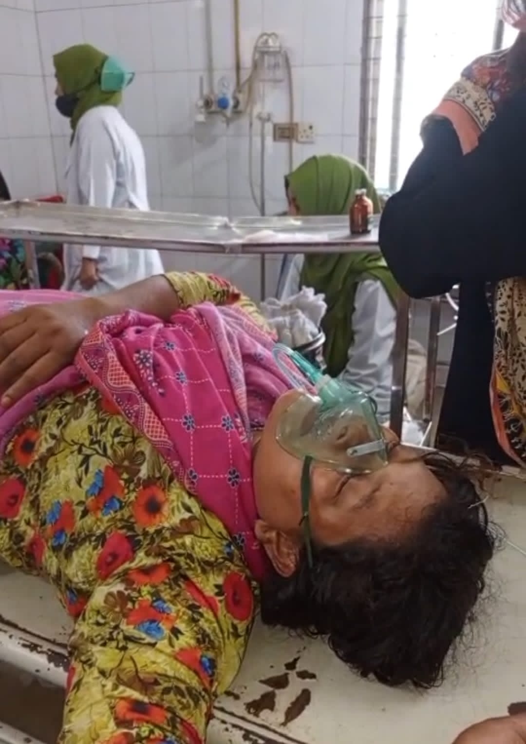 গাজীপুরে সাংবাদিকের উপর হামলা, হাসপাতালে চিকিৎসাধীন থাকাকালীন বাসা লুটপাট ভাঙচুর ও চুরির অভিযোগ